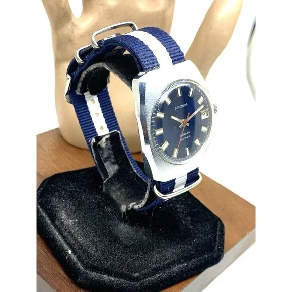 Sekonda Men's Watch Vintage USSR Automatic Blue Dial Date Nylon Strap 36mm
